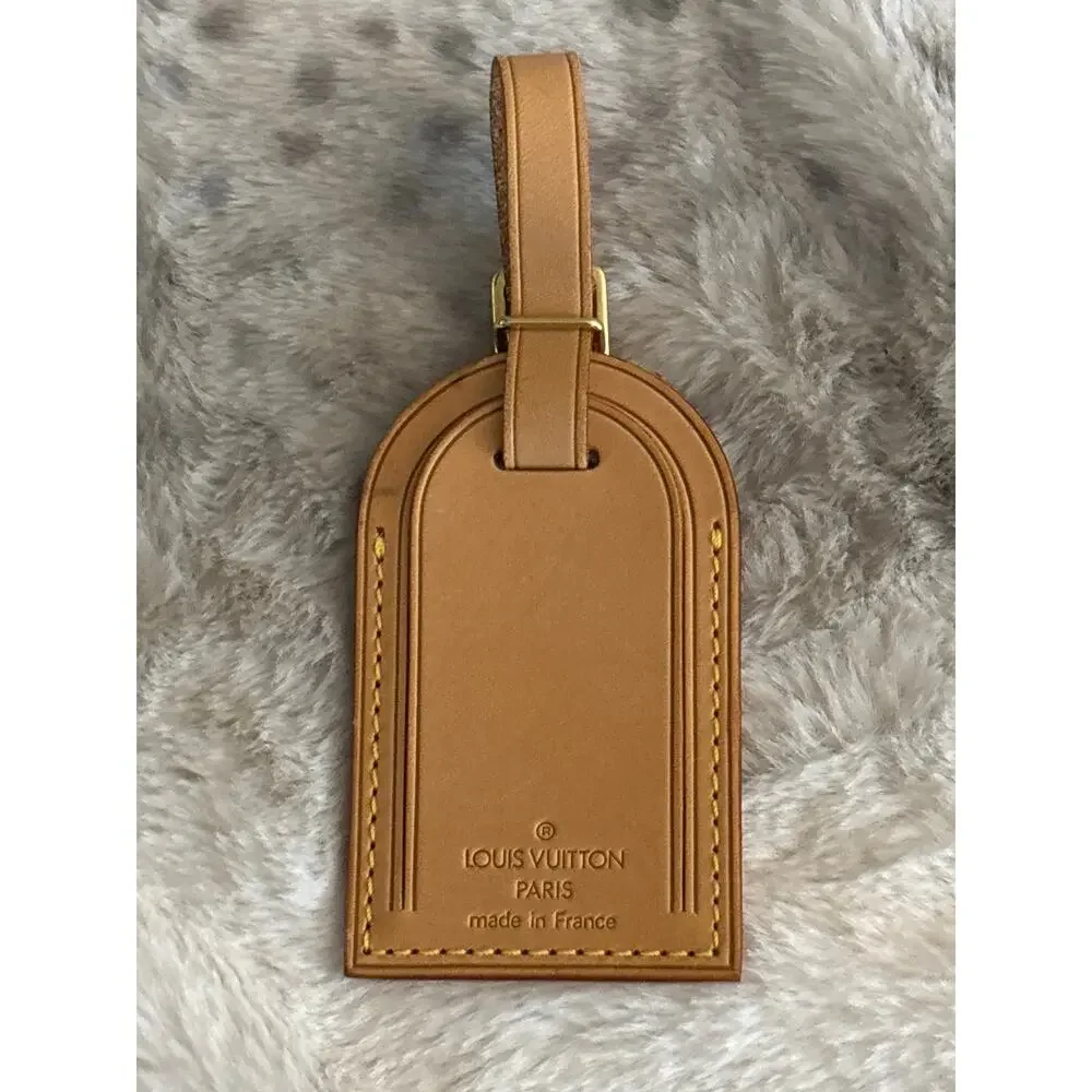 Preloved Louis Vuitton Vachetta Leather Luggage Tag.